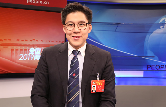全國政協(xié)委員、香港各界青少年活動委員會執(zhí)行主席霍啟剛：推動年輕人積極參與國家發(fā)展進程
