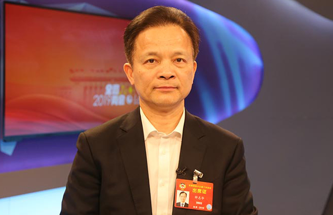 全國政協(xié)委員、中國工程院副院長鐘志華：推進工程教育改革與創(chuàng)新創(chuàng)業(yè)創(chuàng)造