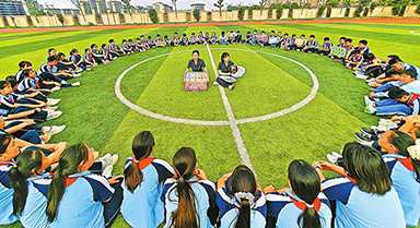 普法宣傳走近校園